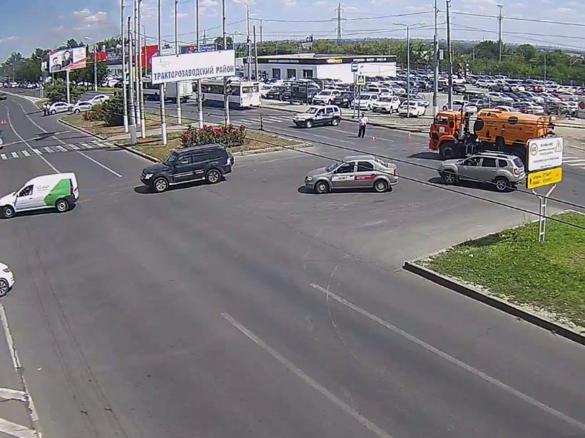 Первую Продольную перекрыли после взрыва на АЗС