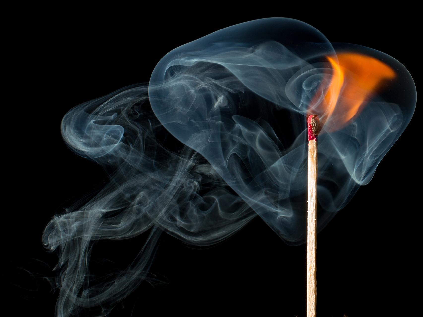 СК проводит проверку после гибели волгоградца в пожаре