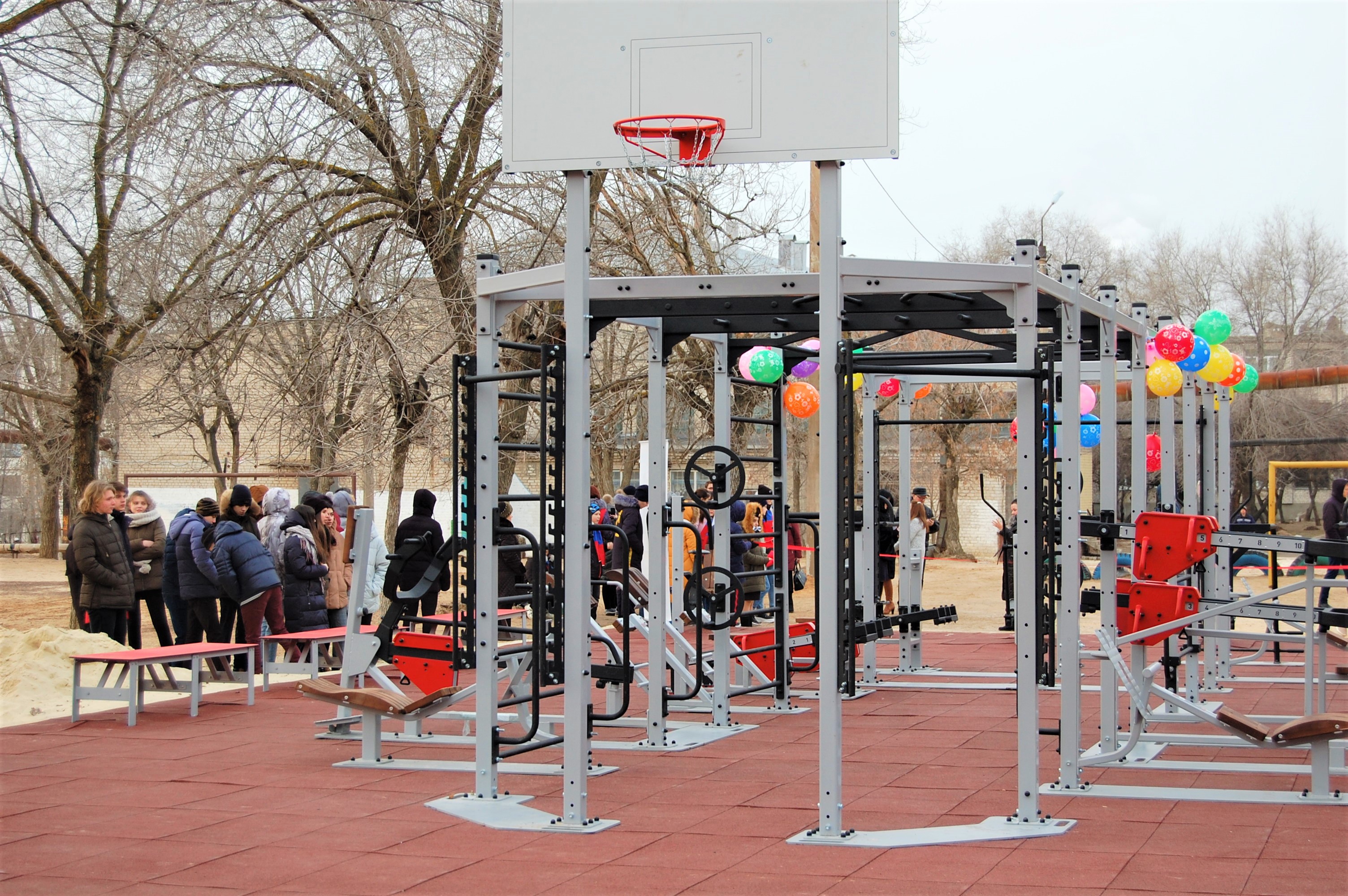 Готов к труду и обороне: в Волгоградской области построили 14 новых спортивных площадок