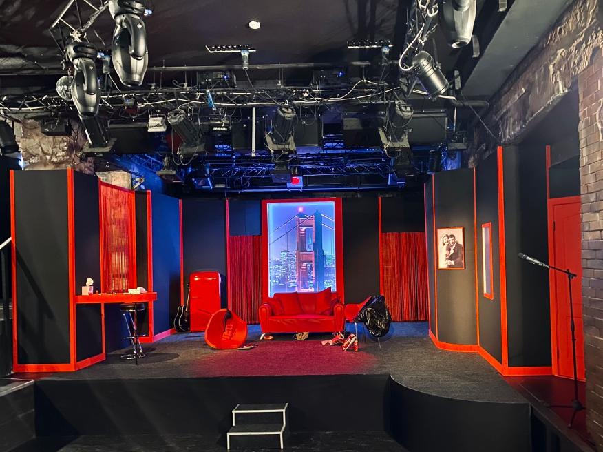 Спектакль с гомосексуалистом на сцене волгоградского государственного театра привел к скандалу и прокурорской проверке