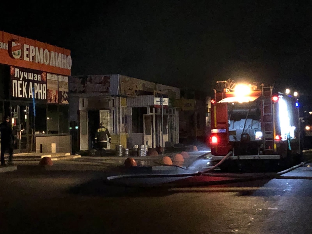 Следственные органы разберутся с виновником: мэр Воронин извинился перед волжанами за пожар на рынке