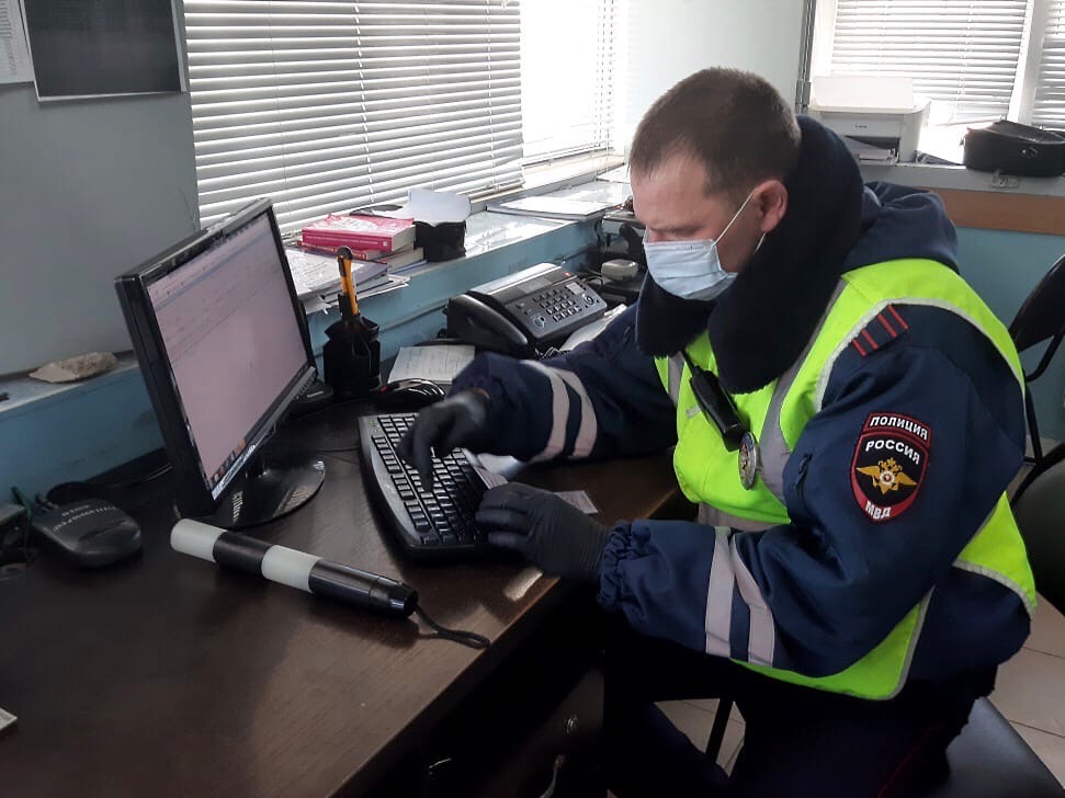 Цветы и прически: пятеро волжан и двое иловлинцев сбежали из-под карантина по коронавирусу