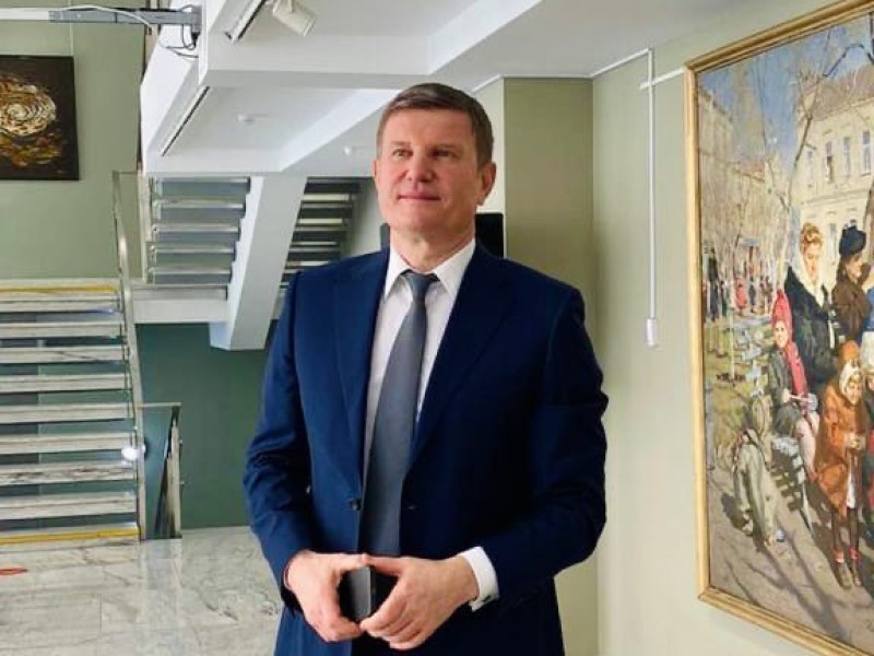 Посчитаем свои миллиарды: сколько денег потратят на улучшение условий жизни волгоградцев в новом году, рассказал Олег Савченко