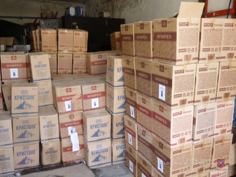 Дали полицейскому взятку с благодарственным письмом: волгоградская компания «Эксклюзив» оригинально боролась за алкоголь