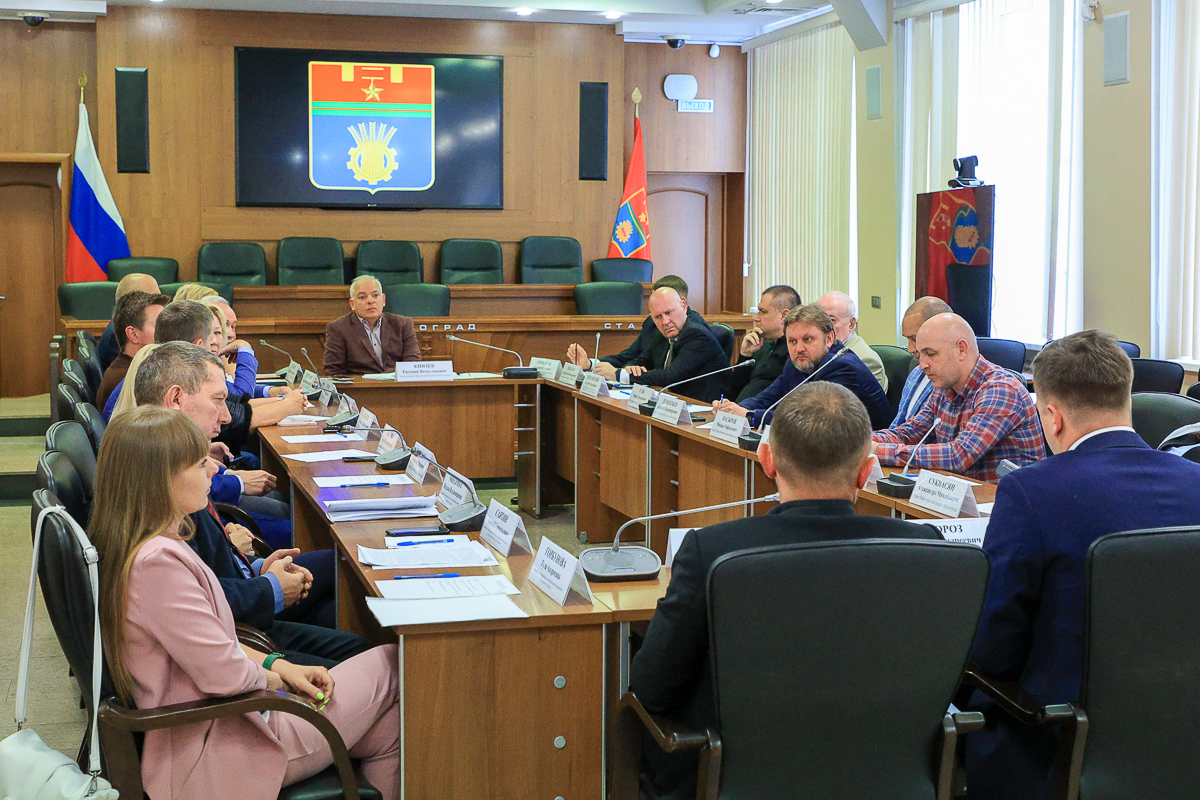 Общественная палата Волгограда стала похожа на морг