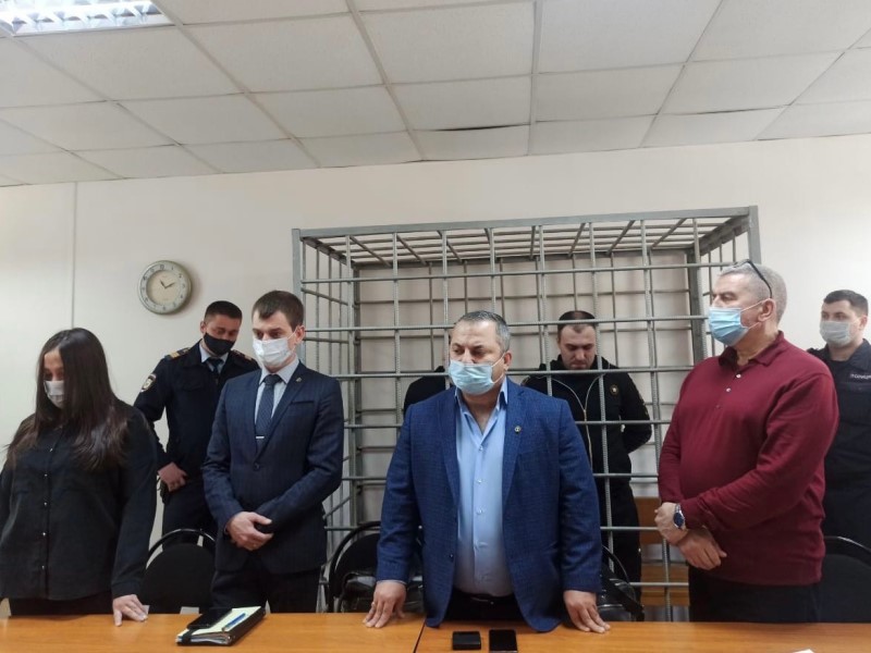 Пересмотр дела на семью Мелконян об убийстве из-за ссоры в родительском чате перенесли