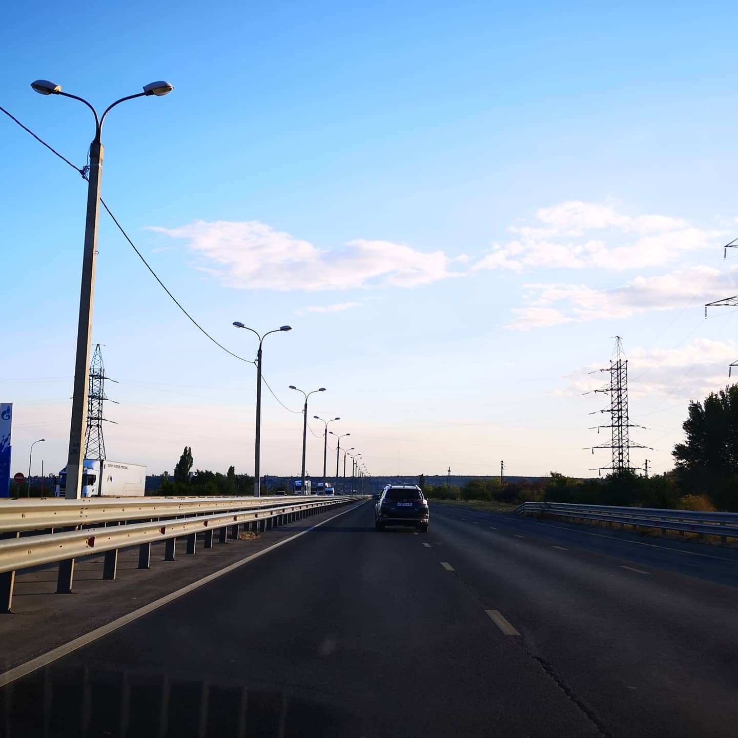 Дачники стояли с ведрами и шлангами: под Волгоградом вспыхнул массив