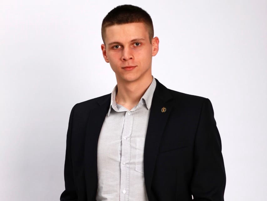 Волгоградский адвокат взыскал с нерадивого папашки два миллиона рублей алиментов вместо 50 тысяч, насчитанных приставами