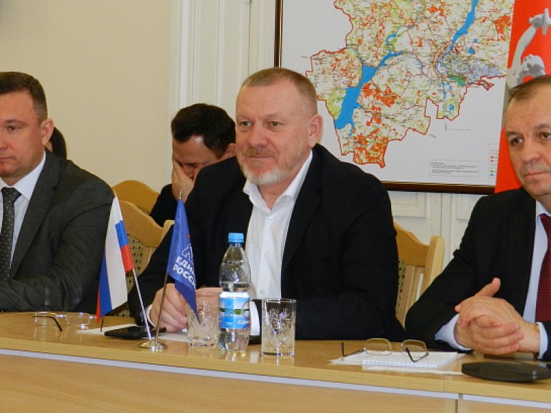 «Единая Россия» не смогла отказаться от сенатора из Урюпинска Горнякова