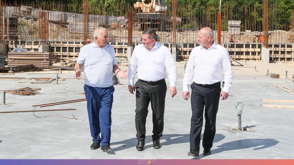 Волгоградский губернатор Андрей Бочаров официально стал кандидатом в депутаты Госдумы России