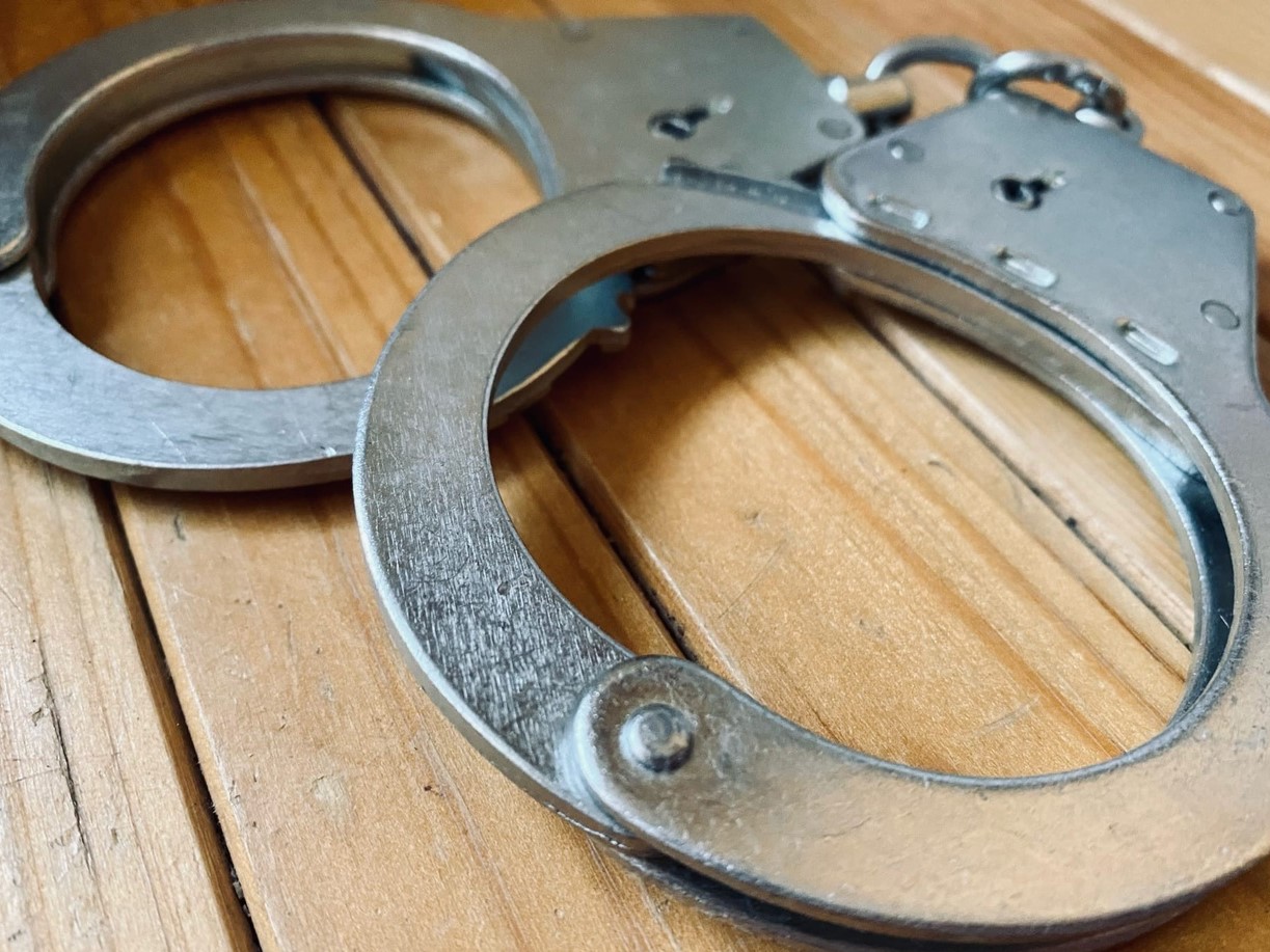 Работники аэропорта Волгограда в составе ОПГ обворовывали багаж пассажиров 