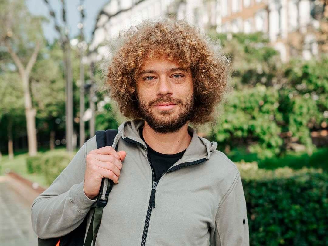 «Улицы выглядят обосранными»: блогер-урбанист Илья Варламов приехал в Волгоград