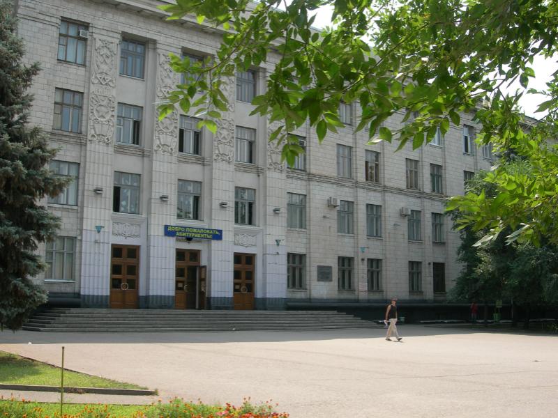 Около 400 миллионов за год может заработать ВолгГТУ, если будет неразборчив в связях