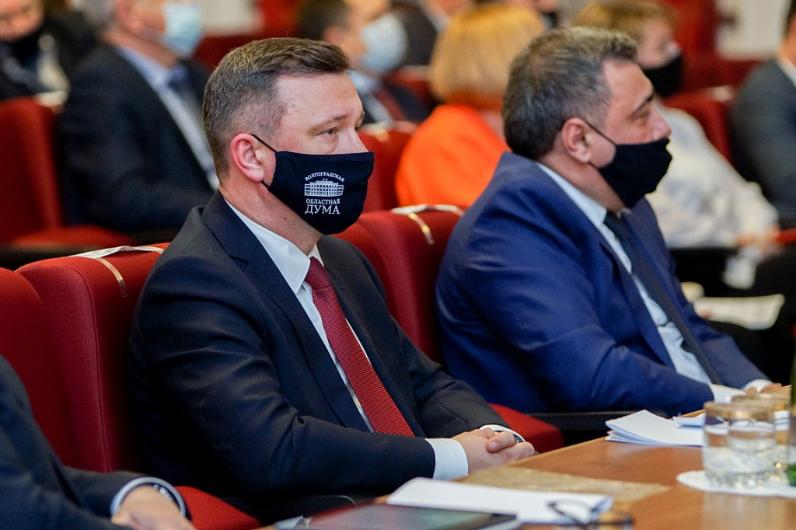 Волгоградская областная дума раздувает штаты 