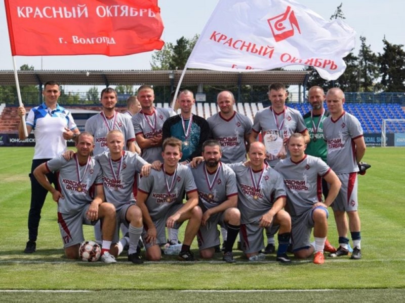 Волгоградские заводчане сыграли в футбол: победители
