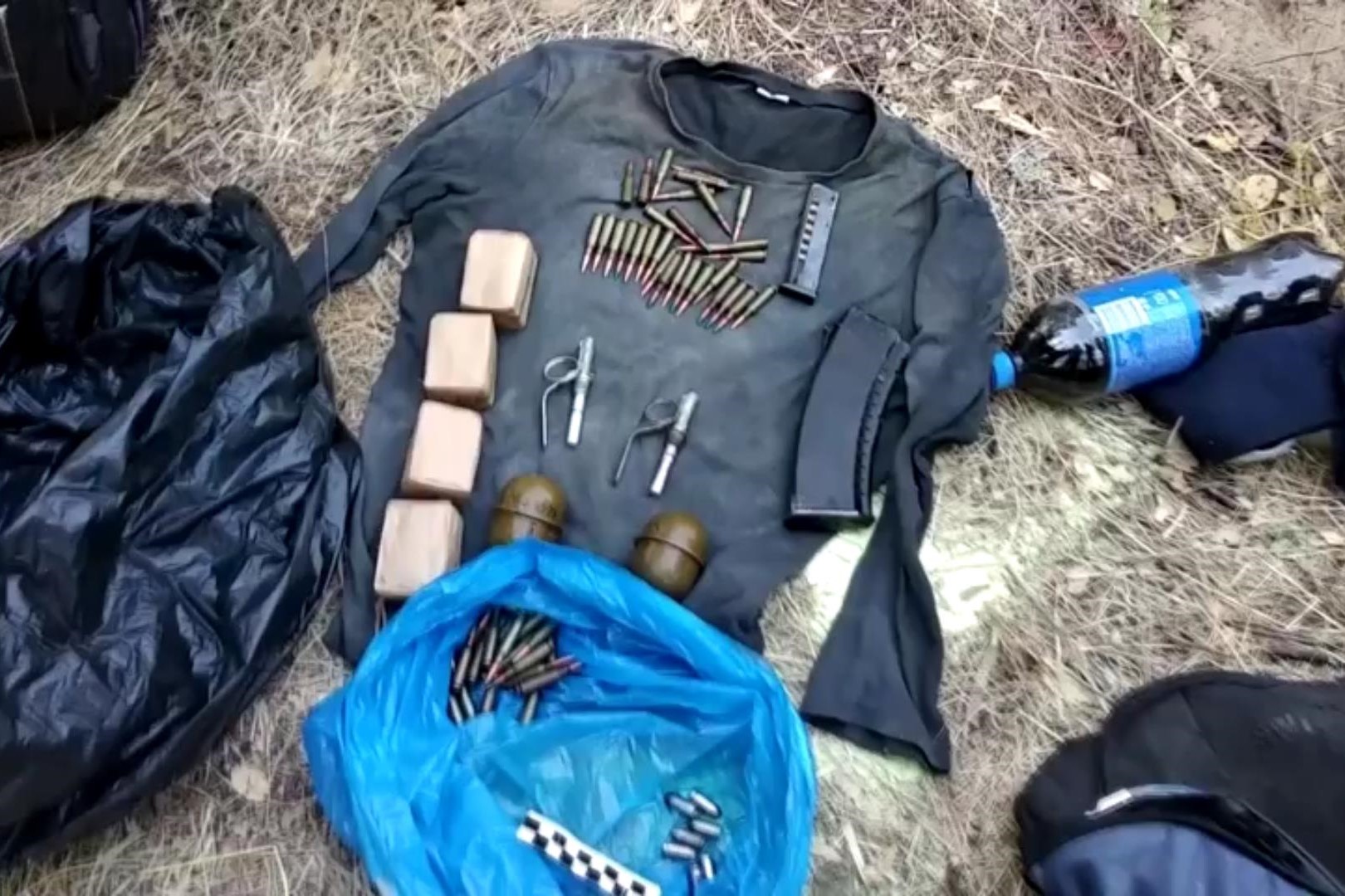 Видео с места перестрелки террористов и ФСБ в Волгограде