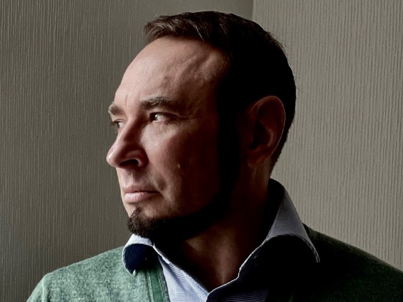 Власти продолжают спокойно смотреть на мучения простых людей: волгоградский депутат возмутился введением продовольственных карточек