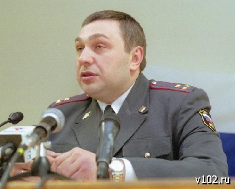 От коронавируса умер легендарный полицейский Александр Влас