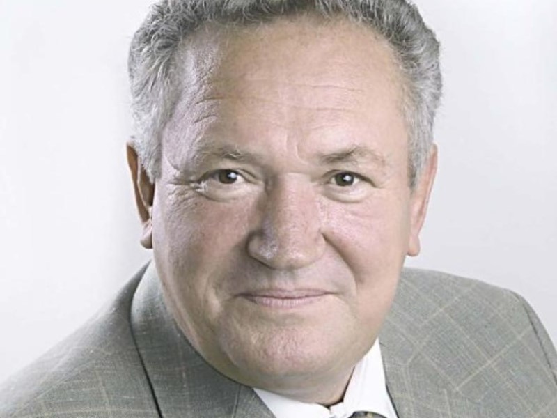 Мемориальную доску установят в память об экс-губернаторе Волгоградской области Николае Максюте