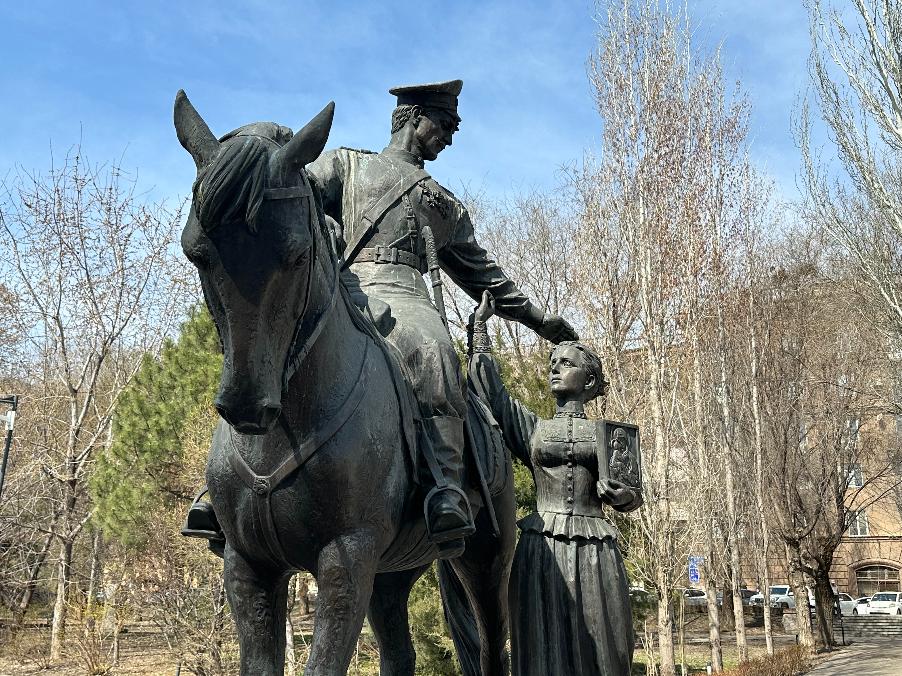 Спикер областного парламента пошел в народ