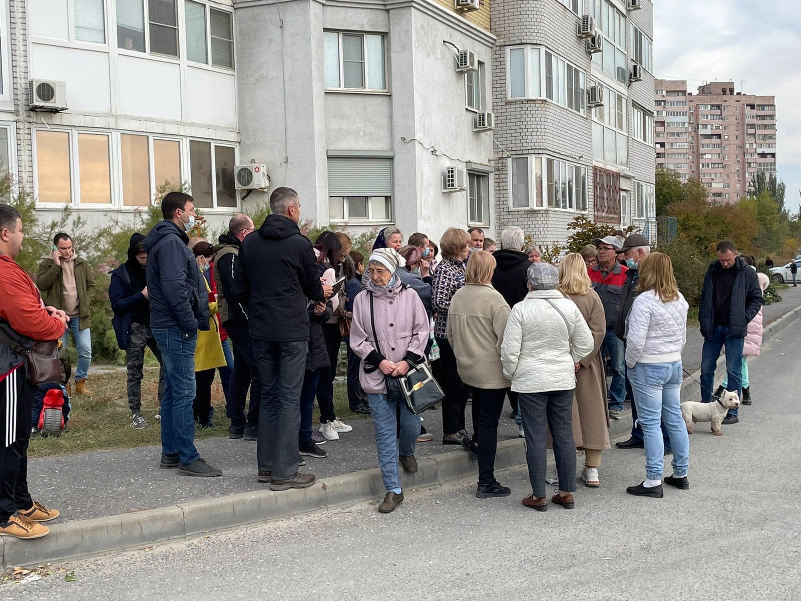 Будут ходить в туалет у нас под окнами: жильцы Спартановки отстаивают свои права 