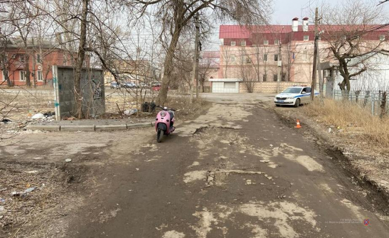 В Волгограде настоящий бум наездов на стариков