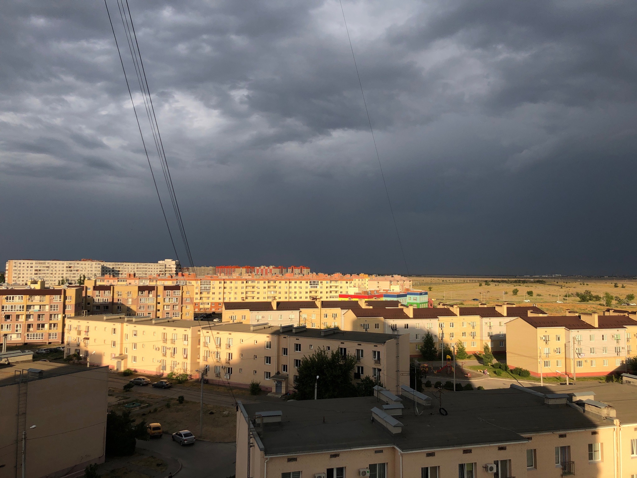 Жару и кратковременный дождь обещают волгоградцам