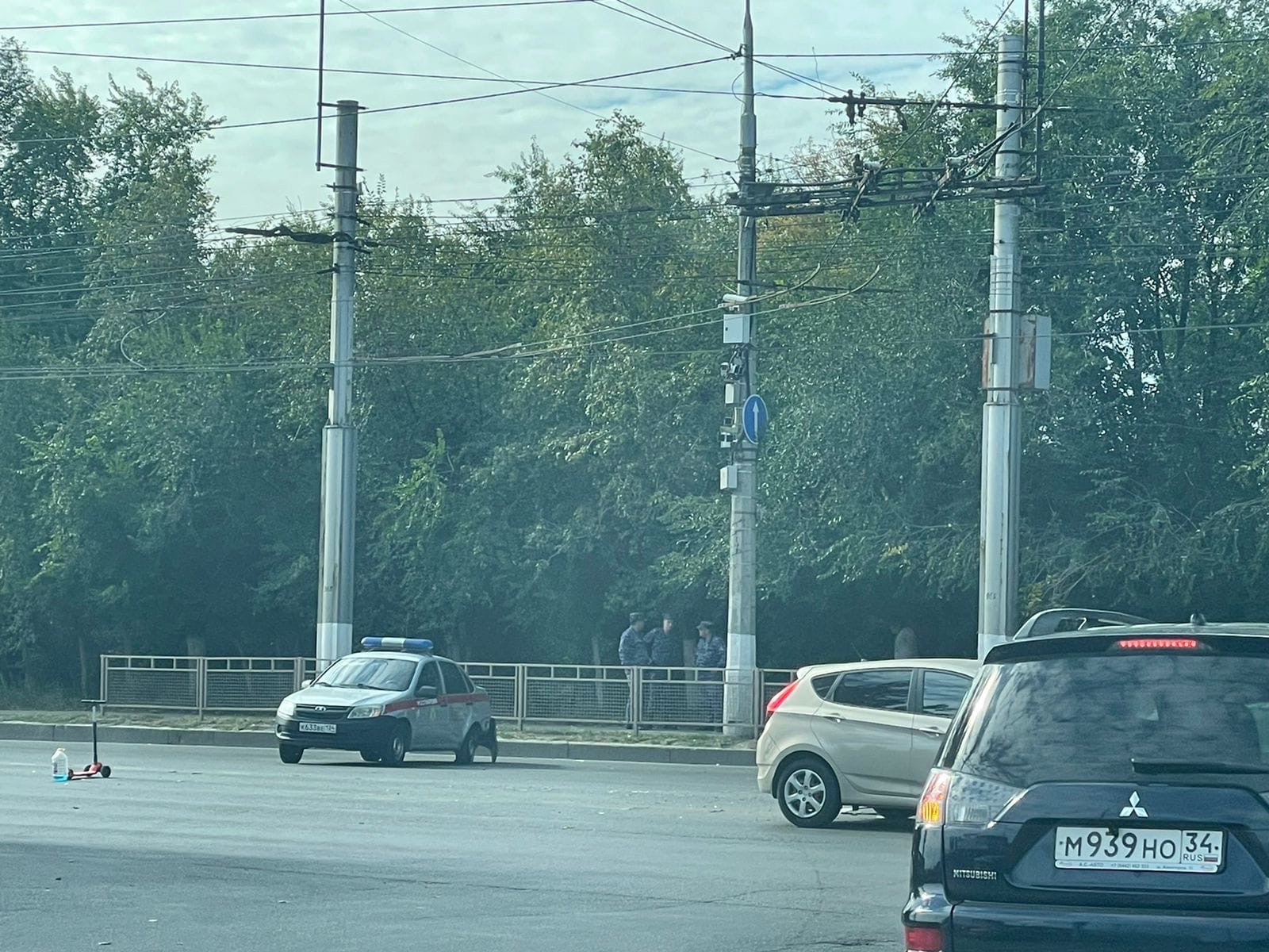 Служебный автомобиль Росгвардии столкнулся с гражданскими в Волгограде