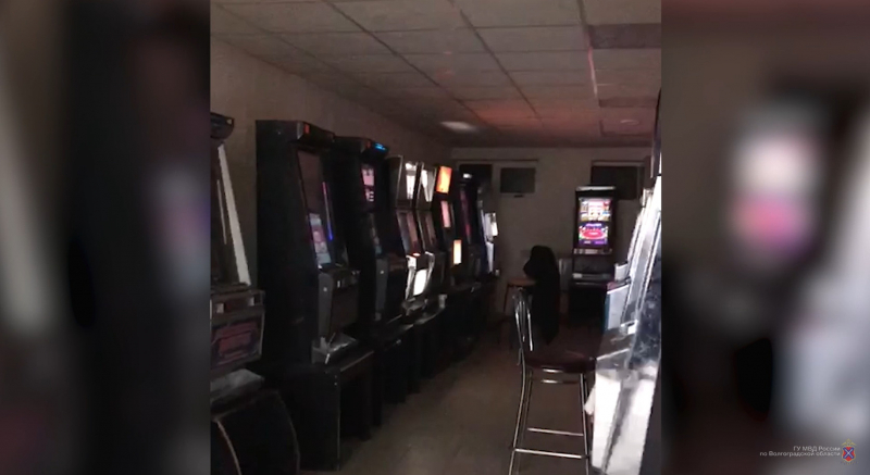 «Для платежеспособных господ»: волгоградские полицейские прикрыли подпольное игорное заведение