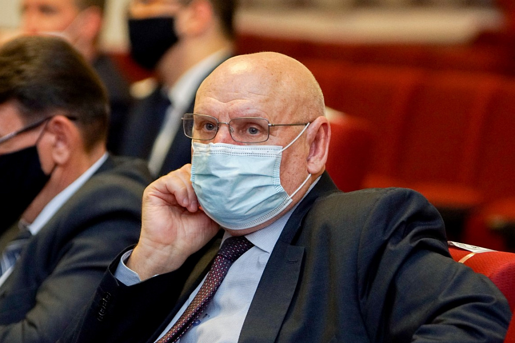 Мы вынуждены тратить на оборону гораздо больше, чем годом раньше: волгоградский депутат