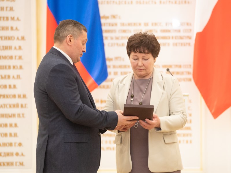 Вручена Звезда Героя России матери волгоградца, который погиб на второй день спецоперации на Украине