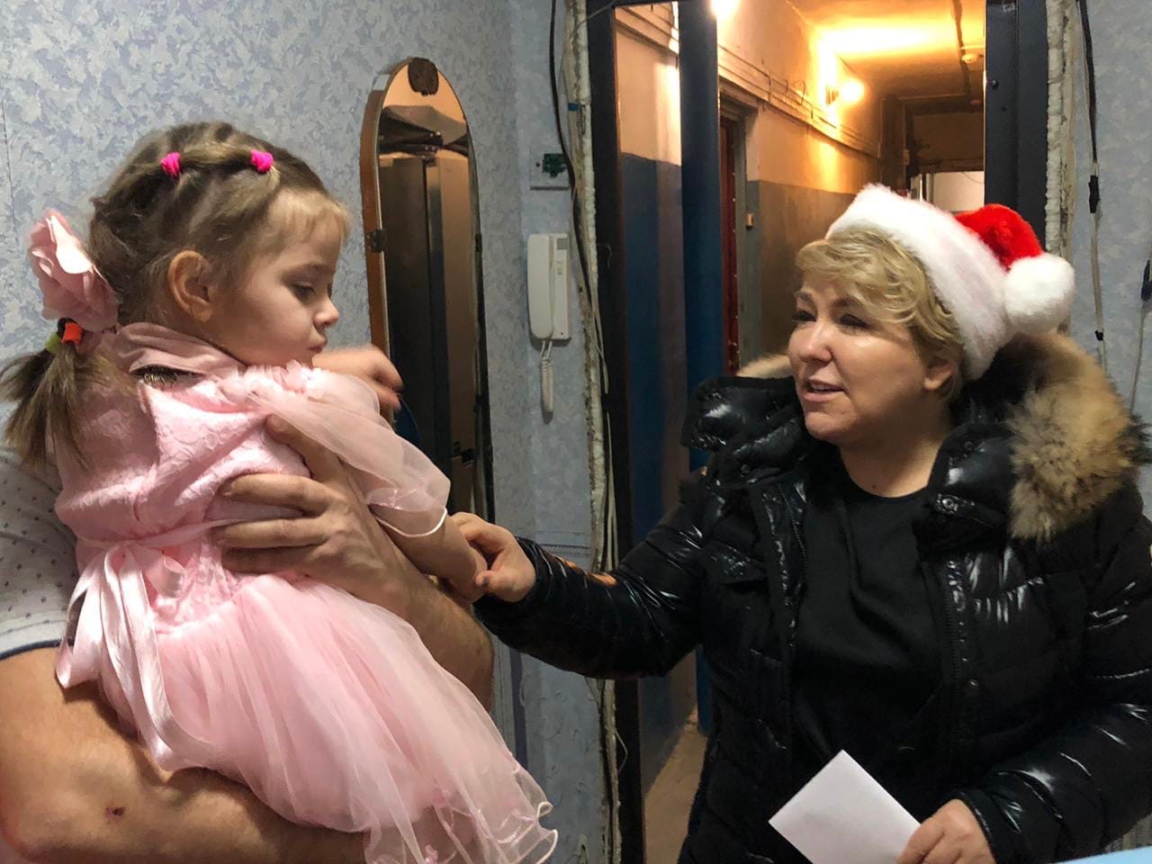 Депутат Госдумы Ирина Гусева исполнила новогодние желания юных жителей Волгоградской области