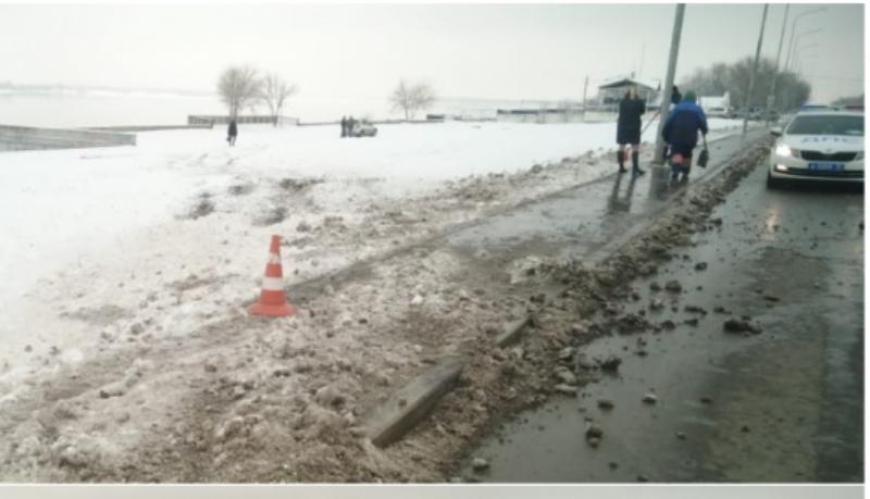 Волгоградка насмерть сбила пешехода на тротуаре