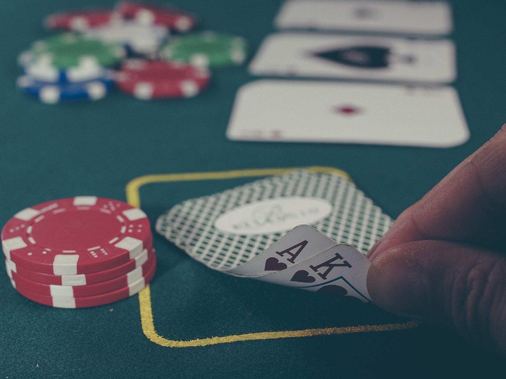 За открытие двух подпольных казино волгоградец может сесть на шесть лет