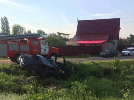В Волгоградской области лихач на «семерке», превысивший скорость, отправил своего товарища на тот свет