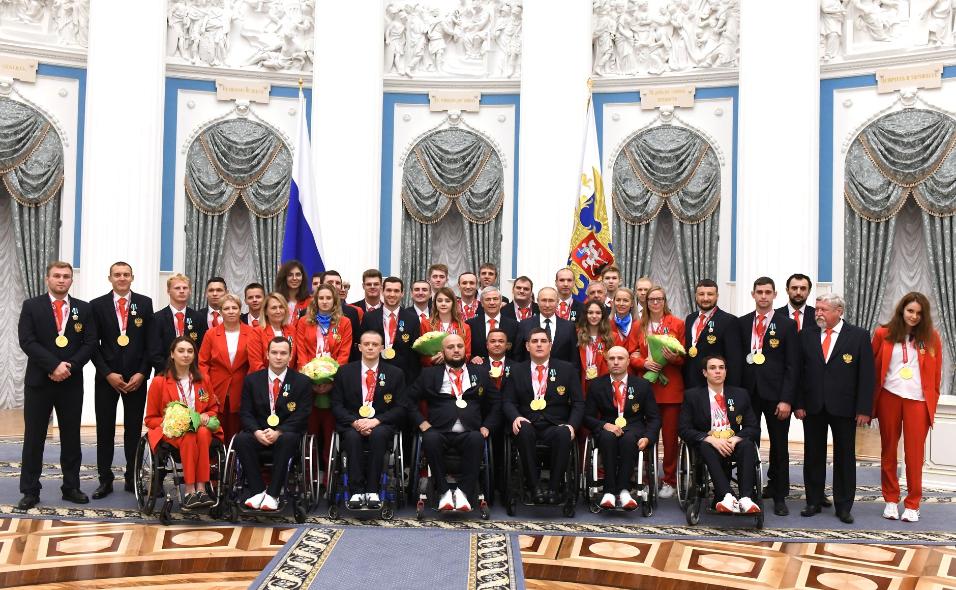 Владимир Путин наградил волгоградских спортсменов – паралимпийцев