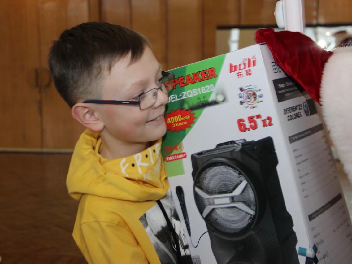 Будет открывать торжественные мероприятия: Олег Савченко исполнил мечту юного талантливого Вани из Волгоградской области