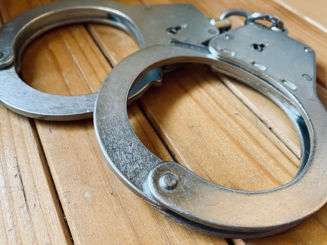 Федеральный преступник из Татарстана напал с ножом на полицейского под Волгоградом