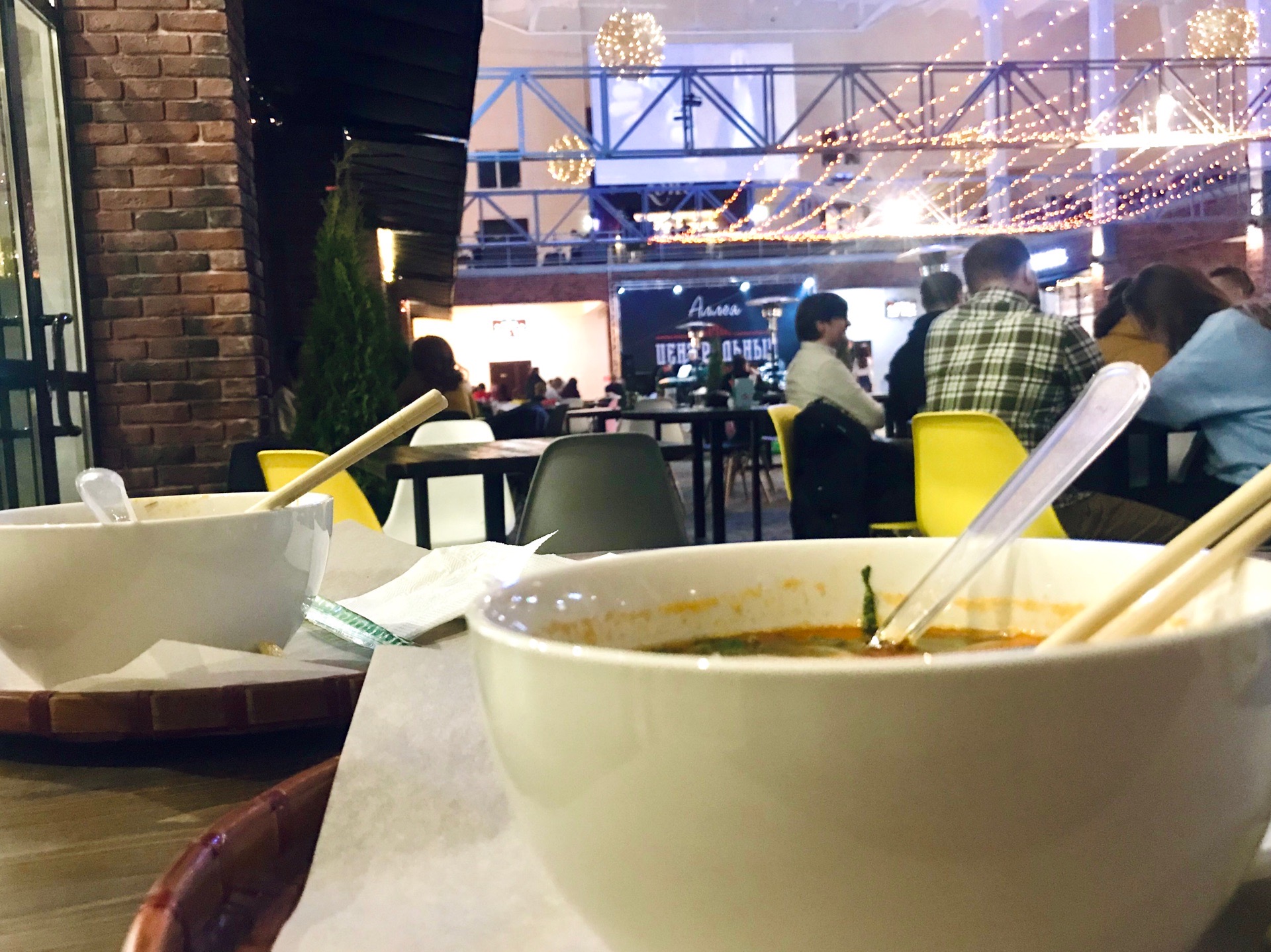 По 492 рубля в месяц оставлял каждый волгоградец в кафе и ресторанах в 2019 году