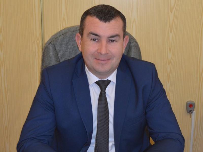 Глава Палласовского района законно получает подарки 