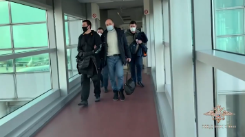 Россиянин, хранивший угнанные машины в Камышине, выслан из Чехии 