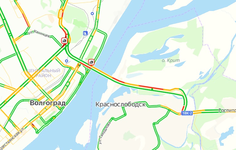 Из-за аварий в Волгограде в мертвую пробку встал «танцующий» мост