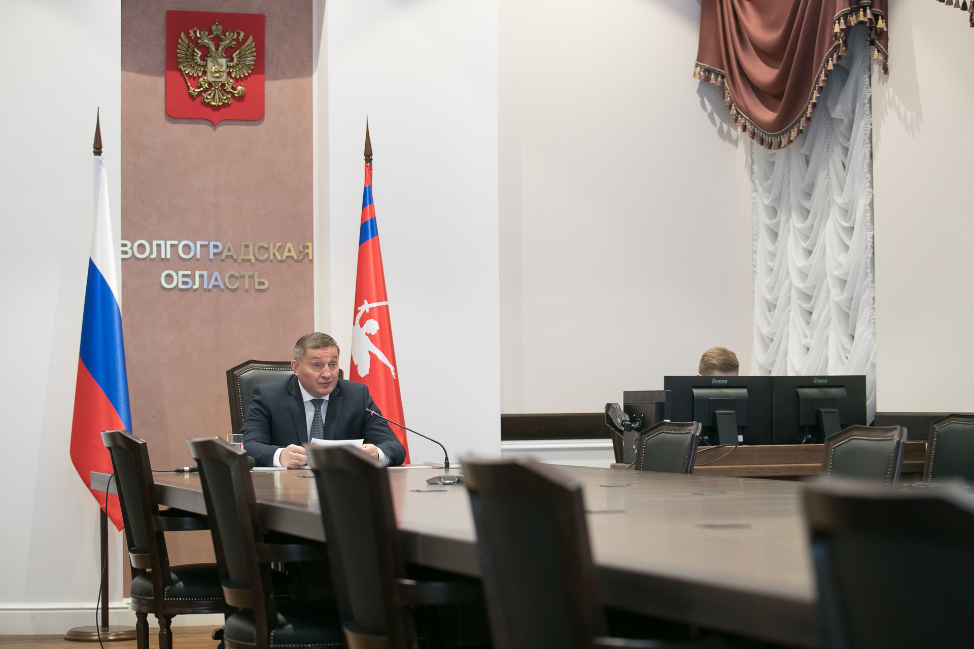 Андрей Бочаров поручил начать отопительный сезон в Волгоградской области раньше срока