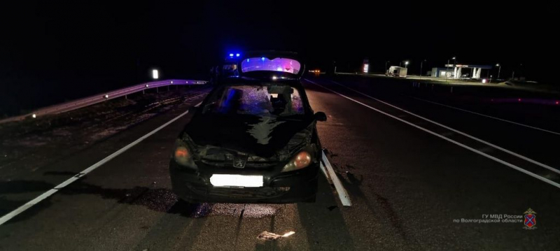 В Волгоградской области насмерть сбили пешехода, переходившего трассу