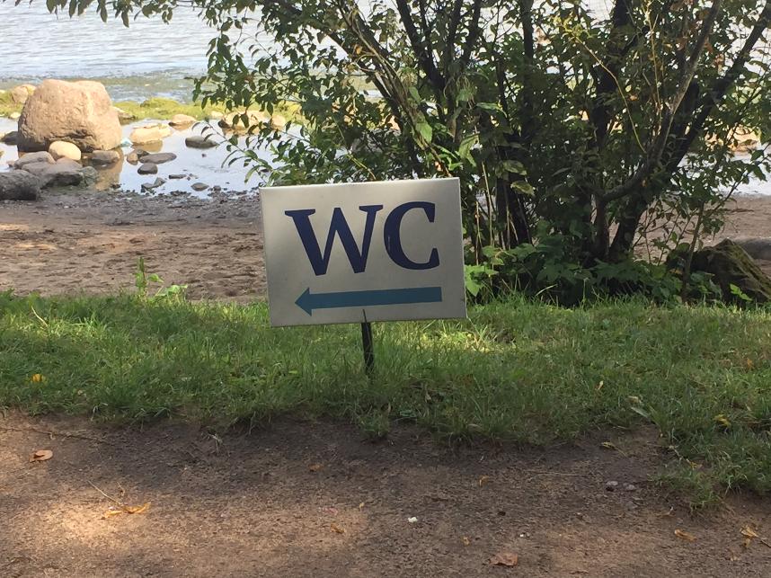 В Волгоградском театре балерины и оперные певцы пять дней не ходят в туалет из-за неработающей канализации