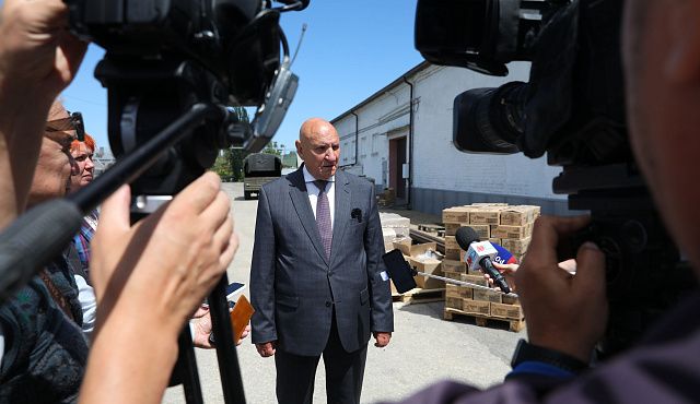 Сколько средств поступило в региональный фонд поддержки СВО, рассказал волгоградский депутат