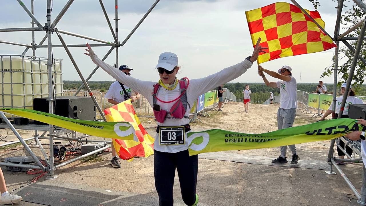 Единственная женщина преодолела 220 км на забеге ULTRA100 под Волгоградом