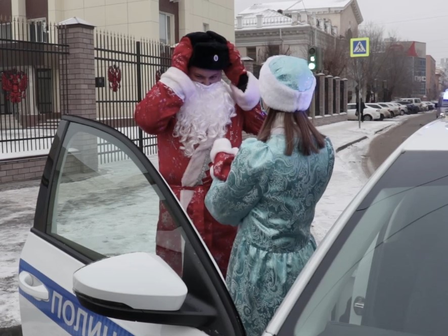 Волгоградские силовики сняли крутой клип-поздравление с Новым годом