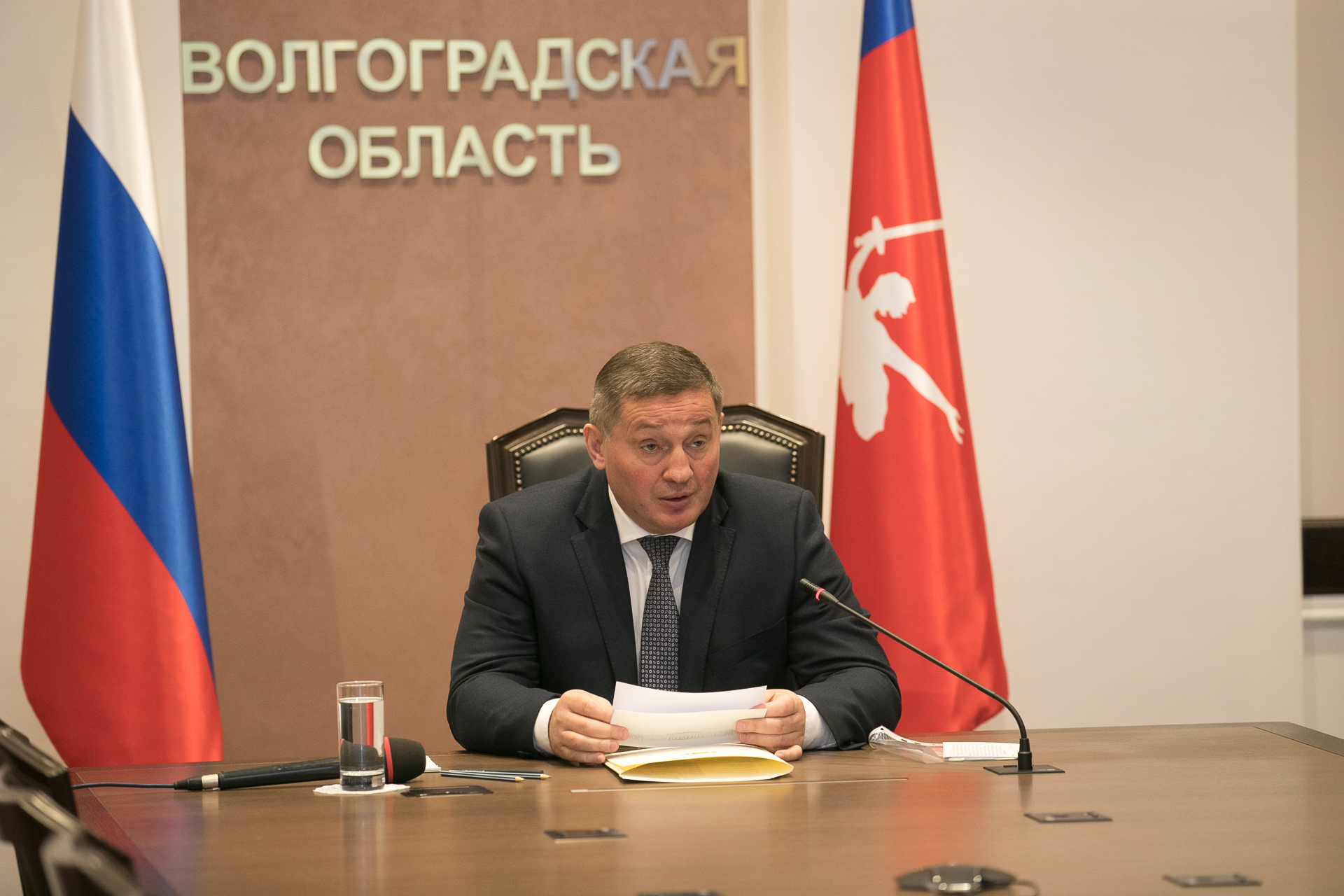 Андрей Бочаров держит на особом контроле ДТП в Саратове с волгоградским автобусом