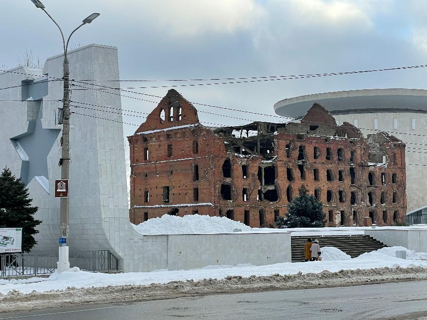Волгоград отмечает Сталинградскую Победу